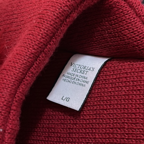 Victoria’s Secret Red Pom Pom Slippers Size Large (9-10)  NWT - Picture 3 of 5